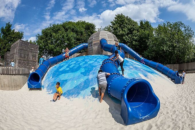 Fugenlosen Fallschutzboden